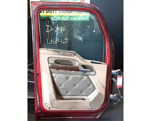KENWORTH T680 Door Assembly, Front