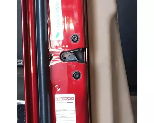KENWORTH T680 Door Assembly, Front