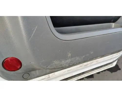 KENWORTH T680 Door Assembly, Front