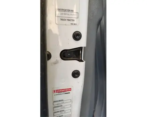 KENWORTH T680 Door Assembly, Front