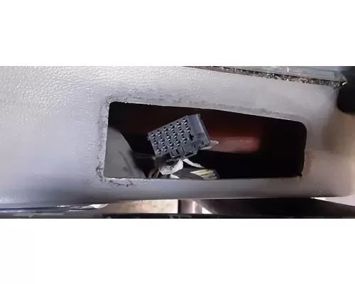 KENWORTH T680 Door Assembly, Front