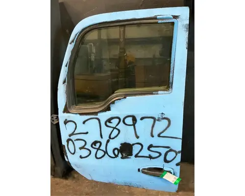 KENWORTH T680 Door Assembly, Front