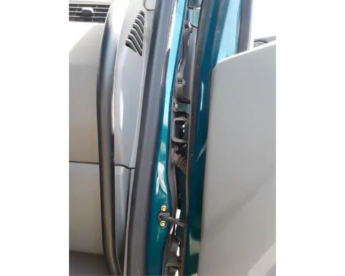 KENWORTH T680 Door Assembly, Front