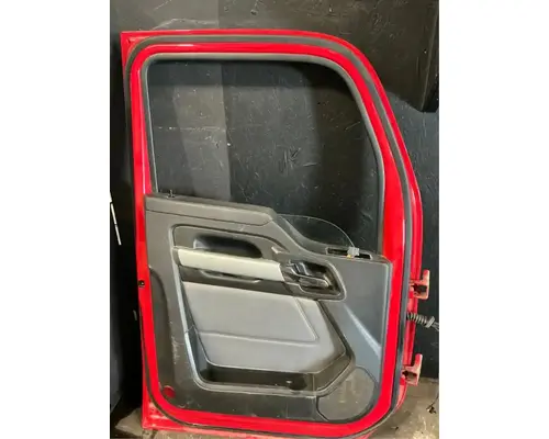 KENWORTH T680 Door Assembly, Front