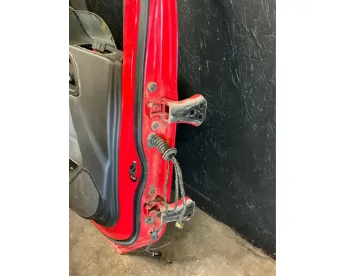 KENWORTH T680 Door Assembly, Front