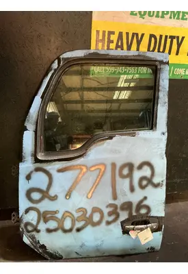 KENWORTH T680 Door Assembly, Front