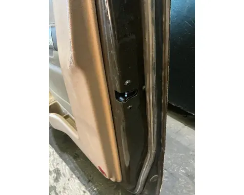KENWORTH T680 Door Assembly, Front
