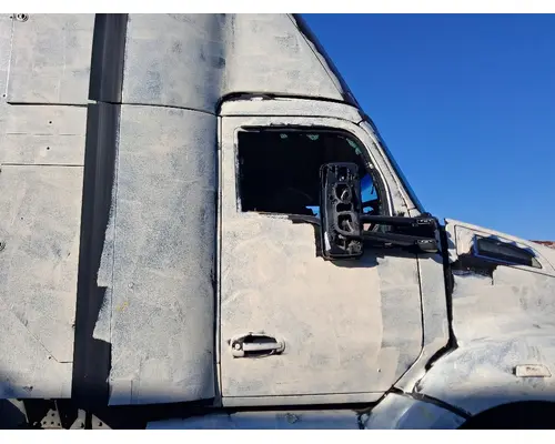 KENWORTH T680 Door Assembly, Front