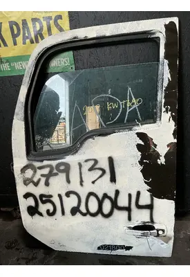 KENWORTH T680 Door Assembly, Front