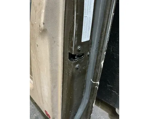 KENWORTH T680 Door Assembly, Front