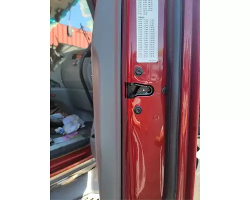 KENWORTH T680 Door Assembly, Front