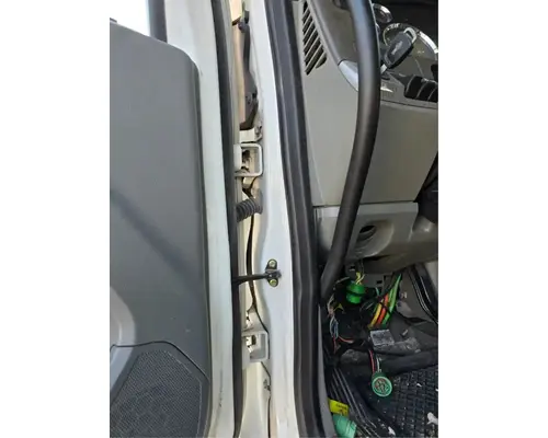 KENWORTH T680 Door Assembly, Front