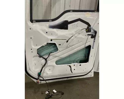 KENWORTH T680 Door Assembly, Front