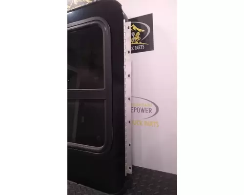 KENWORTH T680 Door Assembly, Rear or Back