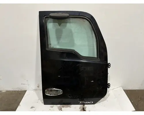 KENWORTH T680 Door Assembly