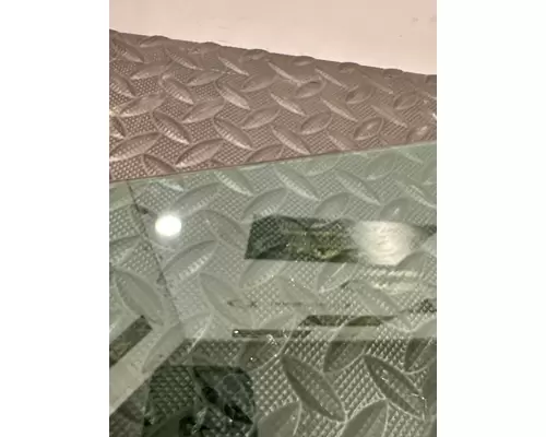 KENWORTH T680 Door Glass, Front