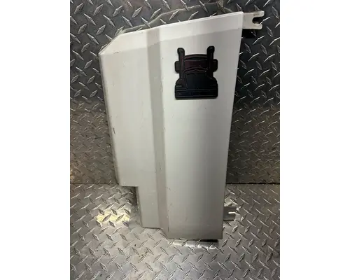 KENWORTH T680 Door Moulding, Front