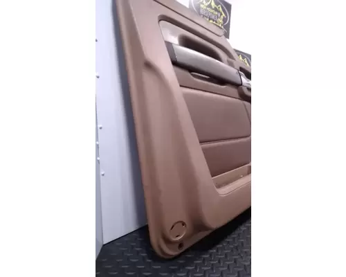 KENWORTH T680 Door Panel (Trim)