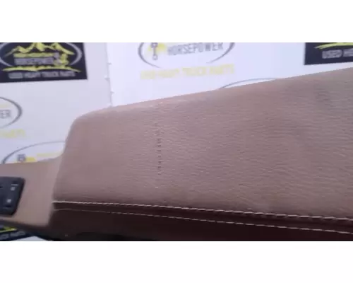 KENWORTH T680 Door Panel (Trim)