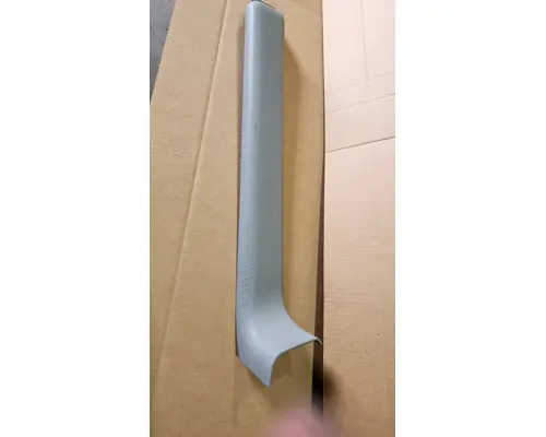 KENWORTH T680 Door Panel (Trim)