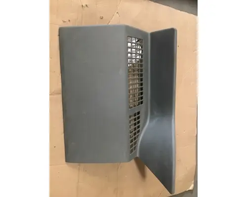 KENWORTH T680 Door Panel (Trim)