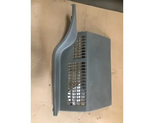 KENWORTH T680 Door Panel (Trim)