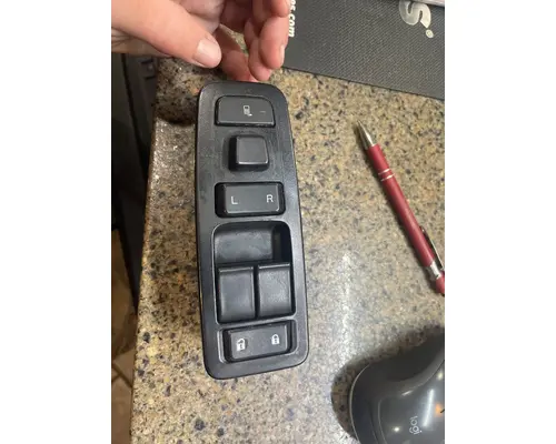 KENWORTH T680 Door Window Regulator