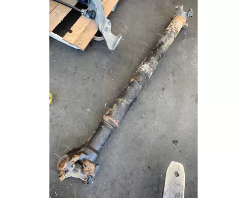 KENWORTH T680 Drive Shaft, Front