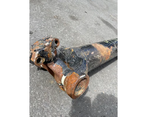 KENWORTH T680 Drive Shaft, Front