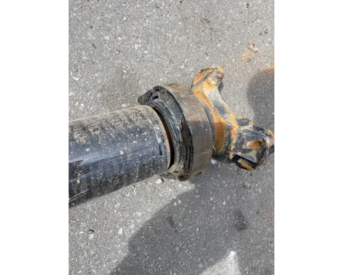 KENWORTH T680 Drive Shaft, Front