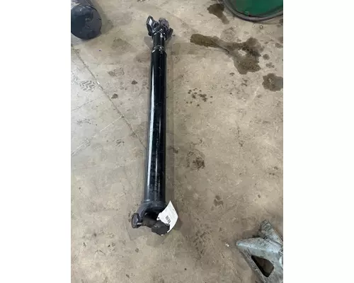 KENWORTH T680 Drive Shaft, Front