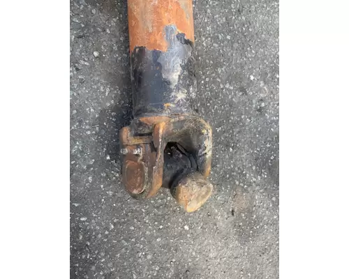 KENWORTH T680 Drive Shaft, Rear