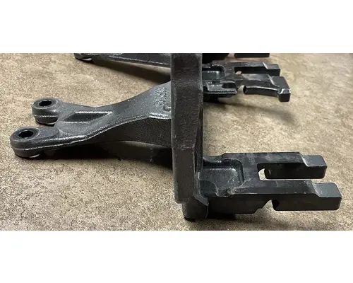 KENWORTH T680 EGR BRACKET