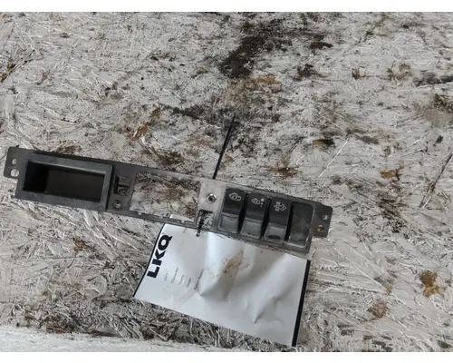 KENWORTH T680 ELECTRONIC PARTS MISC