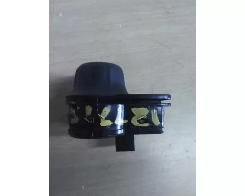 KENWORTH T680 ELECTRONIC PARTS MISC