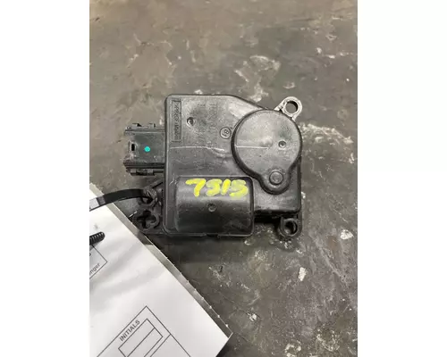 KENWORTH T680 Electric Door Motor