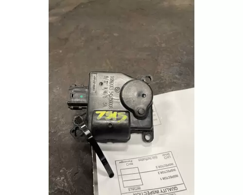 KENWORTH T680 Electric Door Motor