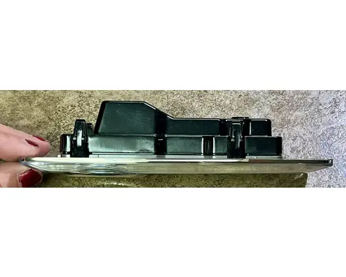 KENWORTH T680 Electrical Parts, Misc.