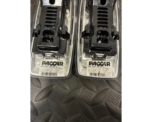 KENWORTH T680 Electrical Parts, Misc.