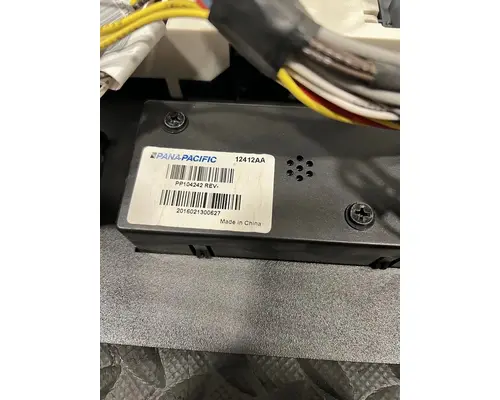 KENWORTH T680 Electrical Parts, Misc.