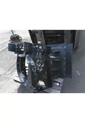 KENWORTH T680 FAIRING BRACKET/MOUNT