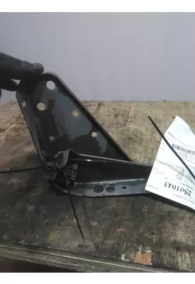 KENWORTH T680 FAIRING BRACKET/MOUNT