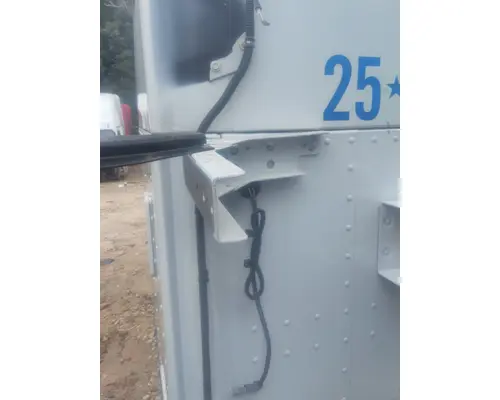 KENWORTH T680 FAIRING BRACKETMOUNT