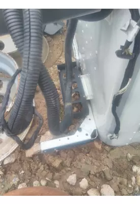 KENWORTH T680 FAIRING BRACKET/MOUNT