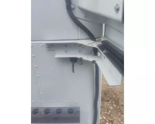 KENWORTH T680 FAIRING BRACKETMOUNT