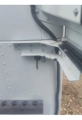 KENWORTH T680 FAIRING BRACKET/MOUNT