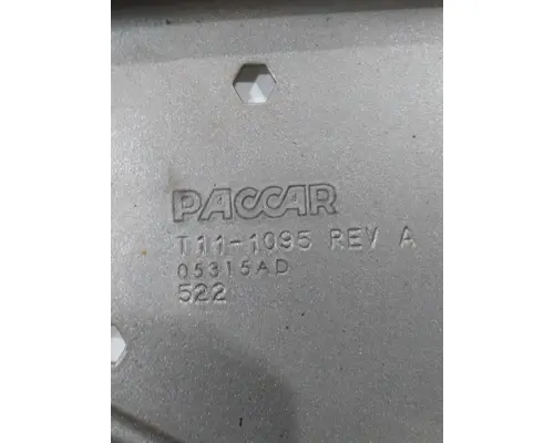 KENWORTH T680 FAIRING BRACKETMOUNT