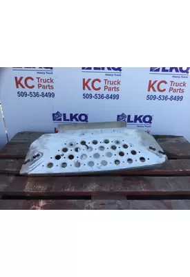 KENWORTH T680 FAIRING STEP