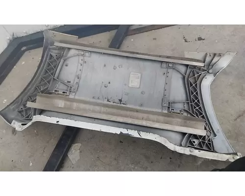 KENWORTH T680 FAIRING STEP