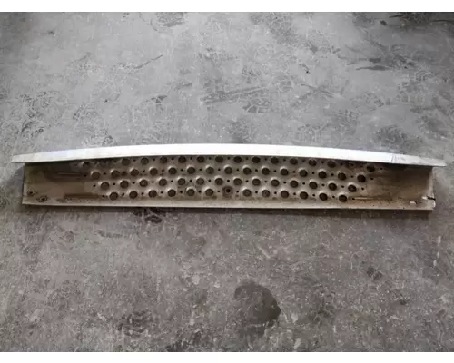 KENWORTH T680 FAIRING STEP